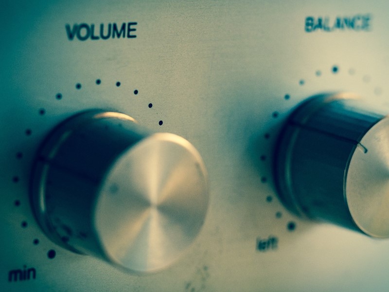 Volume and balance knobs on a speaker