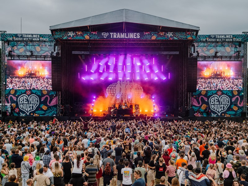 Crowd enjoys performance at Tramlines Festival stage