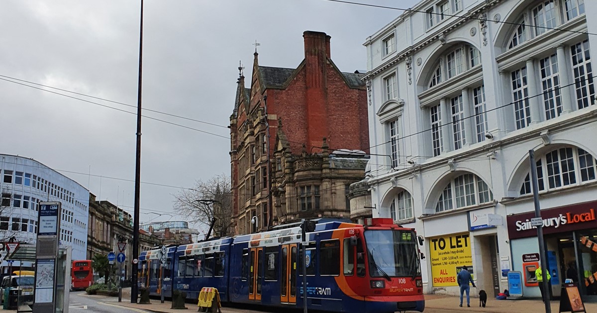 Supertram drives through Sheffield