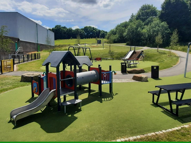 new play area in Oxley Park