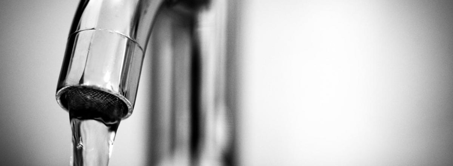 A tap with running water
