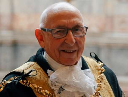 Photograph of the Lord Mayor, Councillor Tony Downing