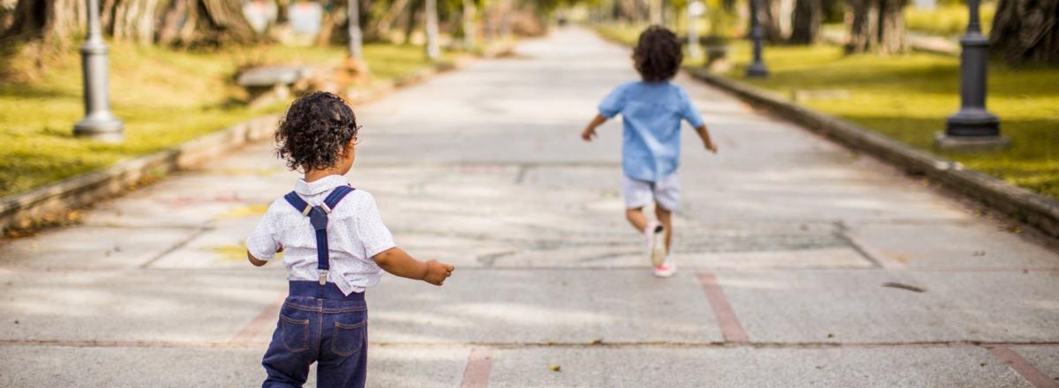 children running